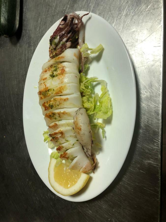 Hostal Restaurante Taibilla 네르피오 외부 사진