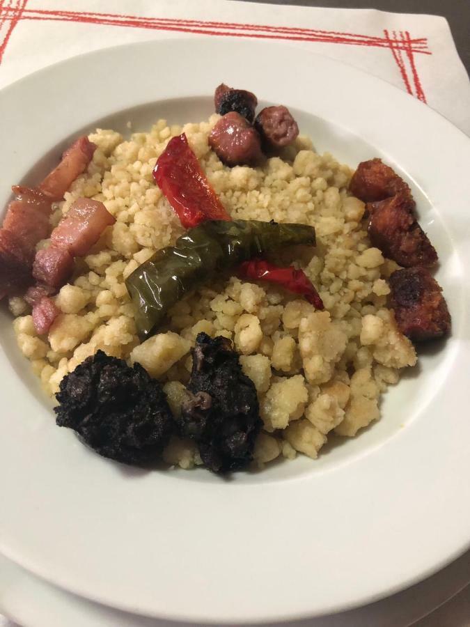 Hostal Restaurante Taibilla 네르피오 외부 사진