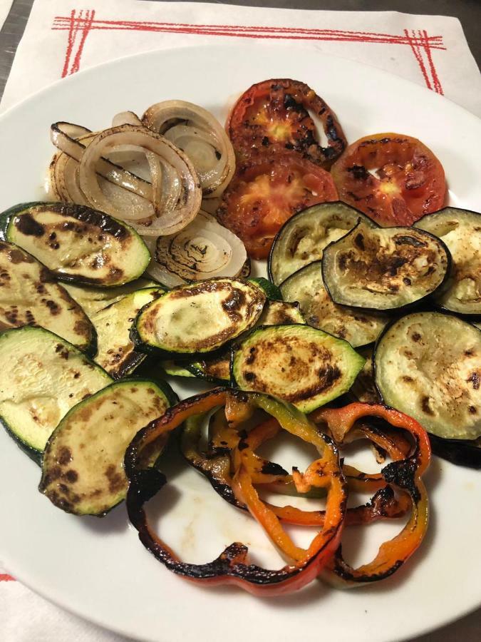 Hostal Restaurante Taibilla 네르피오 외부 사진