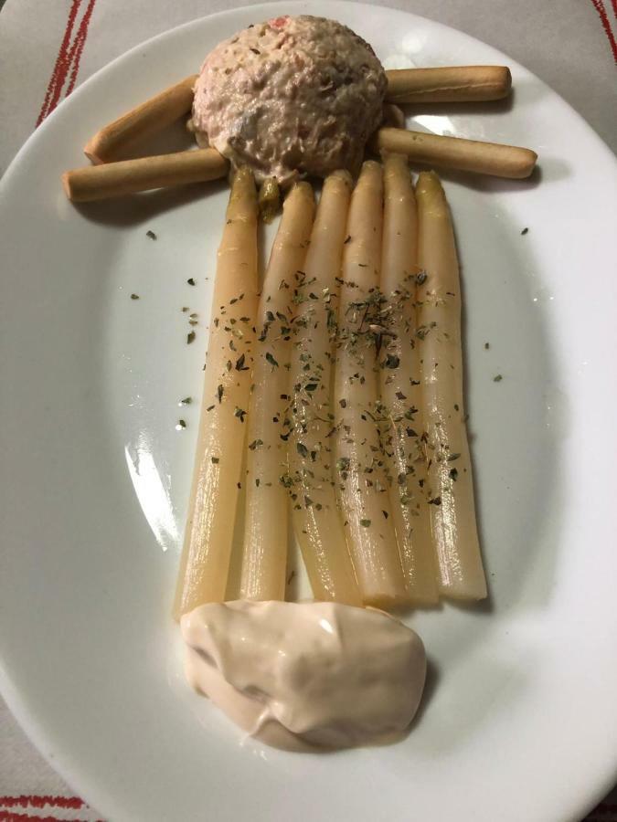 Hostal Restaurante Taibilla 네르피오 외부 사진