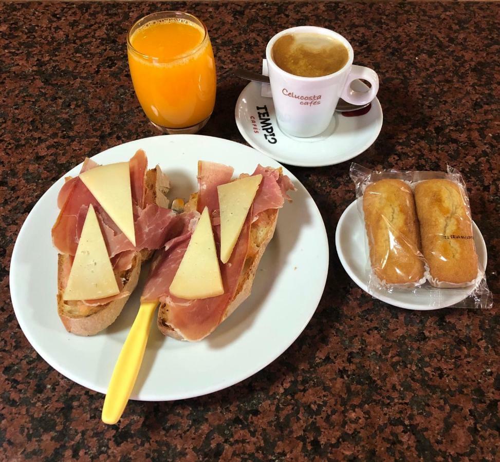 Hostal Restaurante Taibilla 네르피오 외부 사진